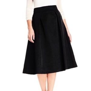 Ivanka Trump Black pleated skirt